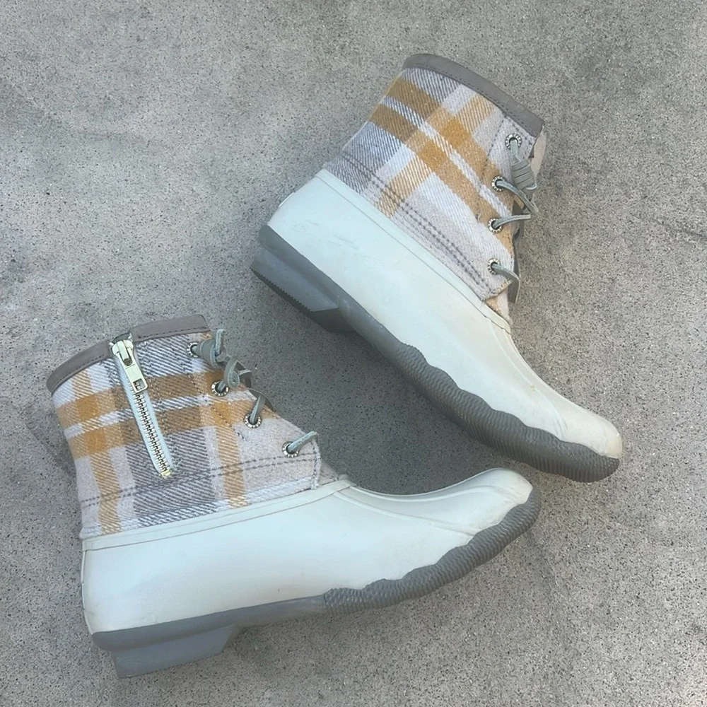 Sperry Ivory/Orange Wool Plaid Rubber Duck Boots Women's Size 8